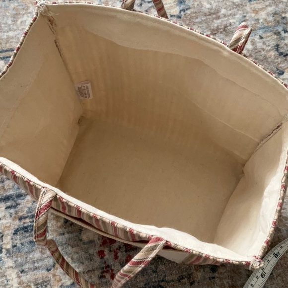 Excellent condition longaberger canvas tote - Picture 7 of 8